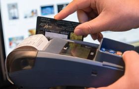 个人pos机注册需要信用卡吗？